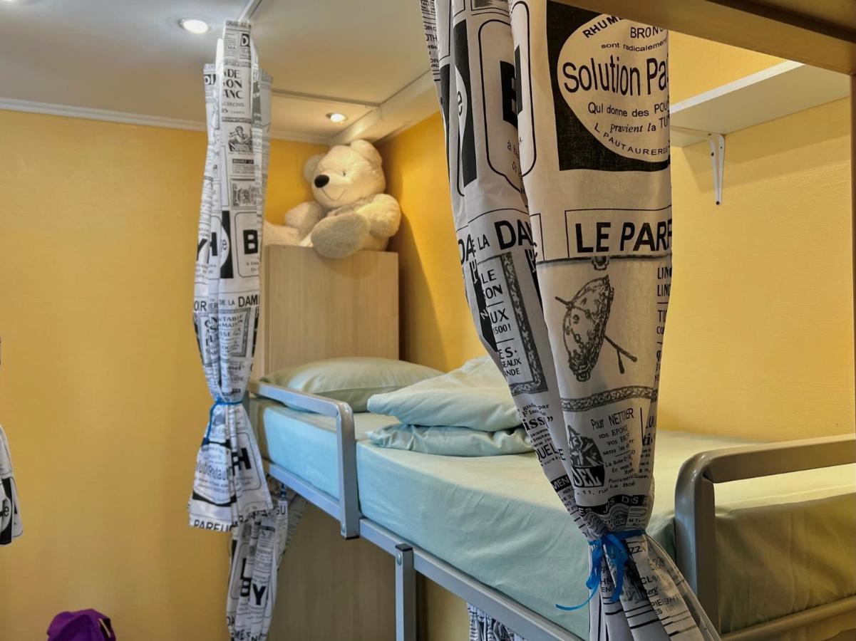 Pechersky Hostel Kiev Bagian luar foto