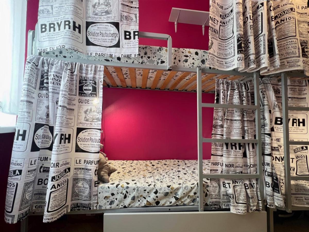 Pechersky Hostel Kiev Bagian luar foto