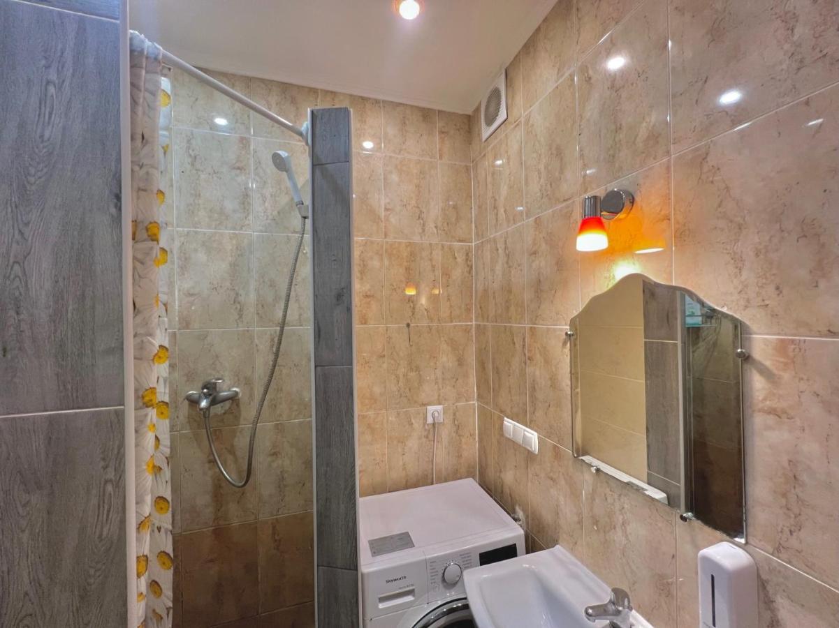 Pechersky Hostel Kiev Bagian luar foto